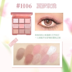 Bảng Phấn Mắt 9 Ô Gợn Sóng Chất Phấn Mịn Lấp Lánh Lâu Trôi Hold Live Powdery Ripple HL657 13.5g