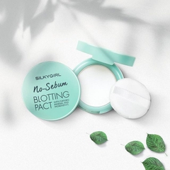 Phấn Phủ Khoáng Dạng Nén Kiềm Dầu Vượt Trội SilkyGirl No Sebum Blotting Pact 7g