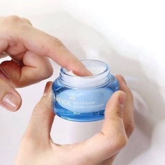 Kem Dưỡng Ẩm Laneige Cấp Nước Cho Da Dầu, Da Hỗn Hợp Water Bank Hydro Cream EX Minisize 20ml