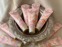 Kem Dưỡng Da Tay, Làm Mềm Da Silky Hands Nga 80ml