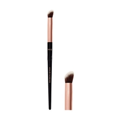 Cọ Tạo Khối Kem Sống Mũi Vacosi Angled Blend Brush - N02