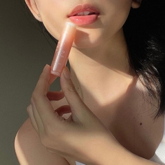 Son Dưỡng Môi Senka Cấp Ẩm & Ngừa Khô, Nẻ Môi Perfect Aqua Lip Balm 4.5g