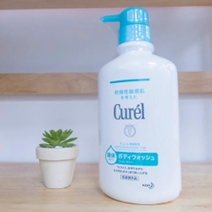 Sữa Tắm Cấp Ẩm Chuyên Sâu Curél Intensive Moisture Care Body Wash 420ml
