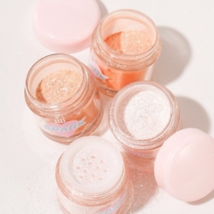 Nhũ Mắt Bắt Sáng Long Lanh Xixi Spark Dearm Clear Flash Highlighter Powder 2g