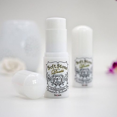 Lăn Khử Mùi Đá Khoáng Dạng Sáp Soft Stone Nhật Bản 20g