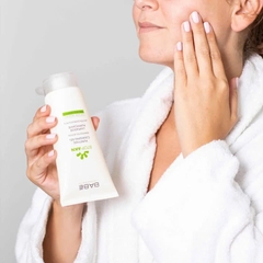 Sữa Rửa Mặt Ngăn Ngừa Mụn Babe Stop AKN Purifying Cleansing Gel 200ml
