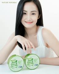 Gel Dưỡng Ẩm Nature Republic Chiết Xuất Lô Hội Soothing & Moisture Aloe Vera 92% Soothing Gel 300ml