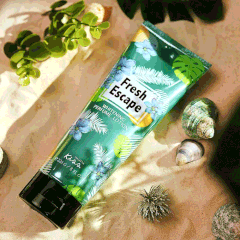 Sữa Dưỡng Trắng Da Toàn Thân Hương Nước Hoa Malissa Kiss Whitening Perfume Body Lotion 226g