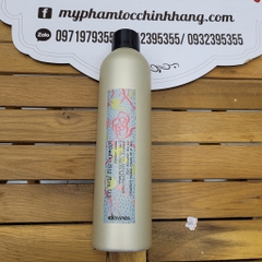 Gôm xịt siêu cứng giữ nếp lâu dài Davines Extra Strong Hairspray 400ml
