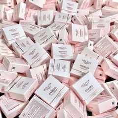 Sữa tắm trắng da cánh hoa hồng Damask Weilaiya Rose Petal Whitening Shower Gel 10ml 450ml