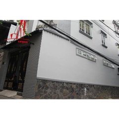 cần cho thuê nhà nguyên căn đường nguyễn đình chính quận phú nhuận, giá cho thuê:1000$/tháng