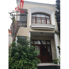 cần cho thuê biệt thự nguyên căn đường nguyễn bá lân , phường thảo điền,quận 2, giá cho thuê:4000$/tháng