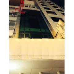 cần cho thuê nhà nguyên căn mặt tiền đường lê thánh tôn quận 1, giá cho thuê:7000$/tháng