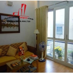cho thuê nhà nguyên căn hẽm đường lê thánh tôn, quận 1, giá 1350$/tháng