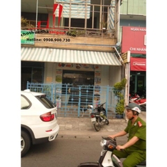cần cho thuê mặt bằng mặt tiền đường võ văn kiệt, quận 1