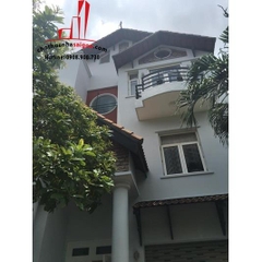 cho thuê  biệt thự khu combound đường nguyễn văn hưởng quận 2, giá giá cho thuê:1400$/tháng
