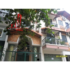 Cho thuê Villa Quận Bình Thạnh, khu nội bộ Nguyễn Hữu Cảnh phía sau KDL Văn Thánh. Giá: 27 triệu/tháng.