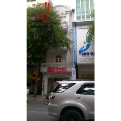 cho thuê nhà nguyên căn mặt tiền đường hai bà trưng quận 1, giá cho thuê:7000$/tháng