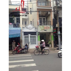 cần cho thuê nhà nguyên căn mặt tiền đường phan đình phùng quận phú nhuận, giá cho thuê:35tr/tháng