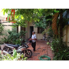 cho thuê biệt thự khu đường ngô tất tố, p22 quận bình thạnh, giá cho thuê: 1100$/tháng