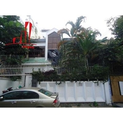 cho thuê villa quận 1, đường trần khánh dư giá cho thuê:4500$/tháng bao thuê