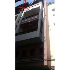 cho thuê nhà nguyên căn quận 1, hẽm đường cách mạng tháng 8 giá cho thuê:3000$/tháng