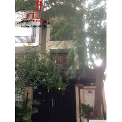 cần cho thuê villa khu combound đường nguyễn văn hưởng quận 2, giá cho thuê:1800$/tháng