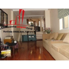 cho thuê nhà nguyên căn đường cách mạng tháng 8 quận 3, giá 800$