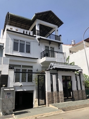 cho thuê villa quận 2, phường an phú giá 45tr/thág