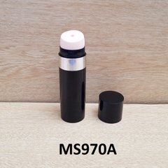Chai hck đựng phấn nước màu đen viền bạc 50ml