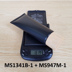 Tuýp tròn đen nhám nắp tre 100ml