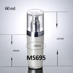 Bộ hoa hồng trắng nhũ nắp bạc