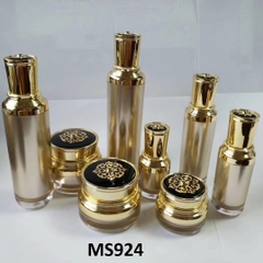 Bộ hoa văn màu vàng đồng