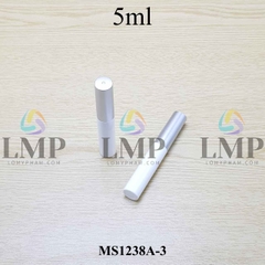 Cây eyeliner thân trắng nắp xi 5ml