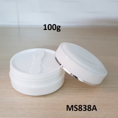 Hũ trắng viền bạc có khay đựng muỗng 100g