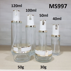 Bộ mỹ phẩm chiếc lá