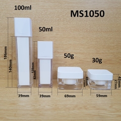 Bộ mỹ phẩm vuông màu trắng