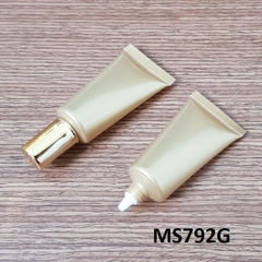 Tuýp vàng nhũ nắp kiểu G 23g