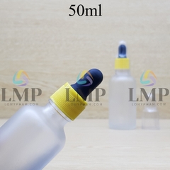 Chai tinh dầu phun mờ nắp bóp khoen nhựa sọc có nắp chụp 50ml