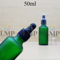 Chai tinh dầu phun mờ nắp bóp khoen nhựa sọc có nắp chụp 50ml