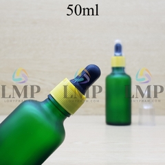 Chai tinh dầu phun mờ nắp bóp khoen nhựa sọc có nắp chụp 50ml