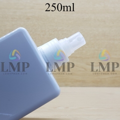 Chai lotion vuông phun sương