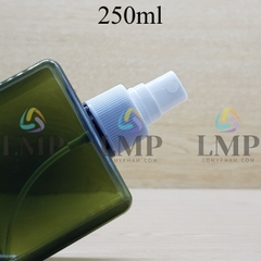 Chai lotion vuông phun sương