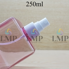 Chai lotion vuông phun sương