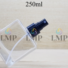 Chai lotion vuông phun sương