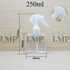 Chai lotion vuông đầu xịt kiếng có khóa