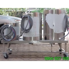 Bộ nồi phở thanh nhiệt 80-50-20(lit) đặt trên bàn có bánh xe