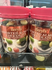 Sô cô la Beryls 370g Assorted Almond