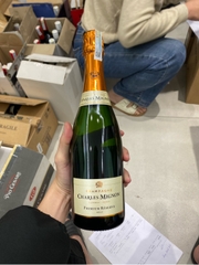 Rượu vang nổ Champagne Charles Mignon