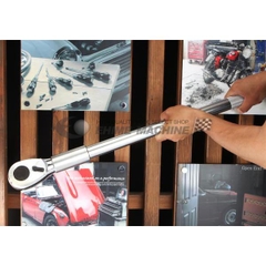 Tay xiết ốc tự động 1 inch KTC BR8A